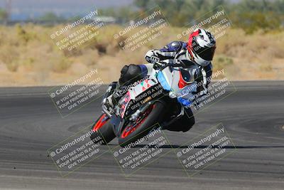 media/Nov-06-2023-Moto Forza (Mon) [[ce023d0744]]/4-Beginner Group/Session 3 (Turn 16)/